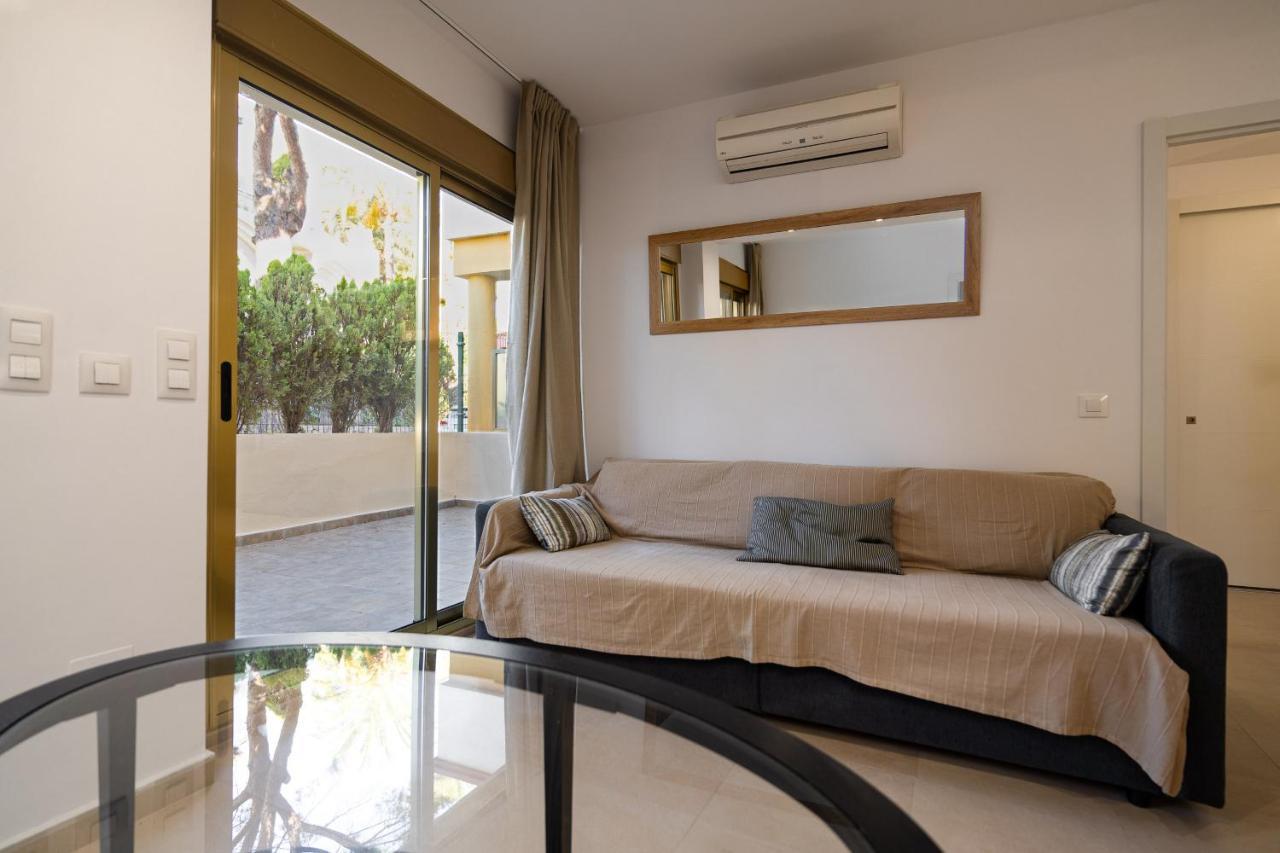 Varios Apartamentos Romana Playa Elviria Marbella Dış mekan fotoğraf